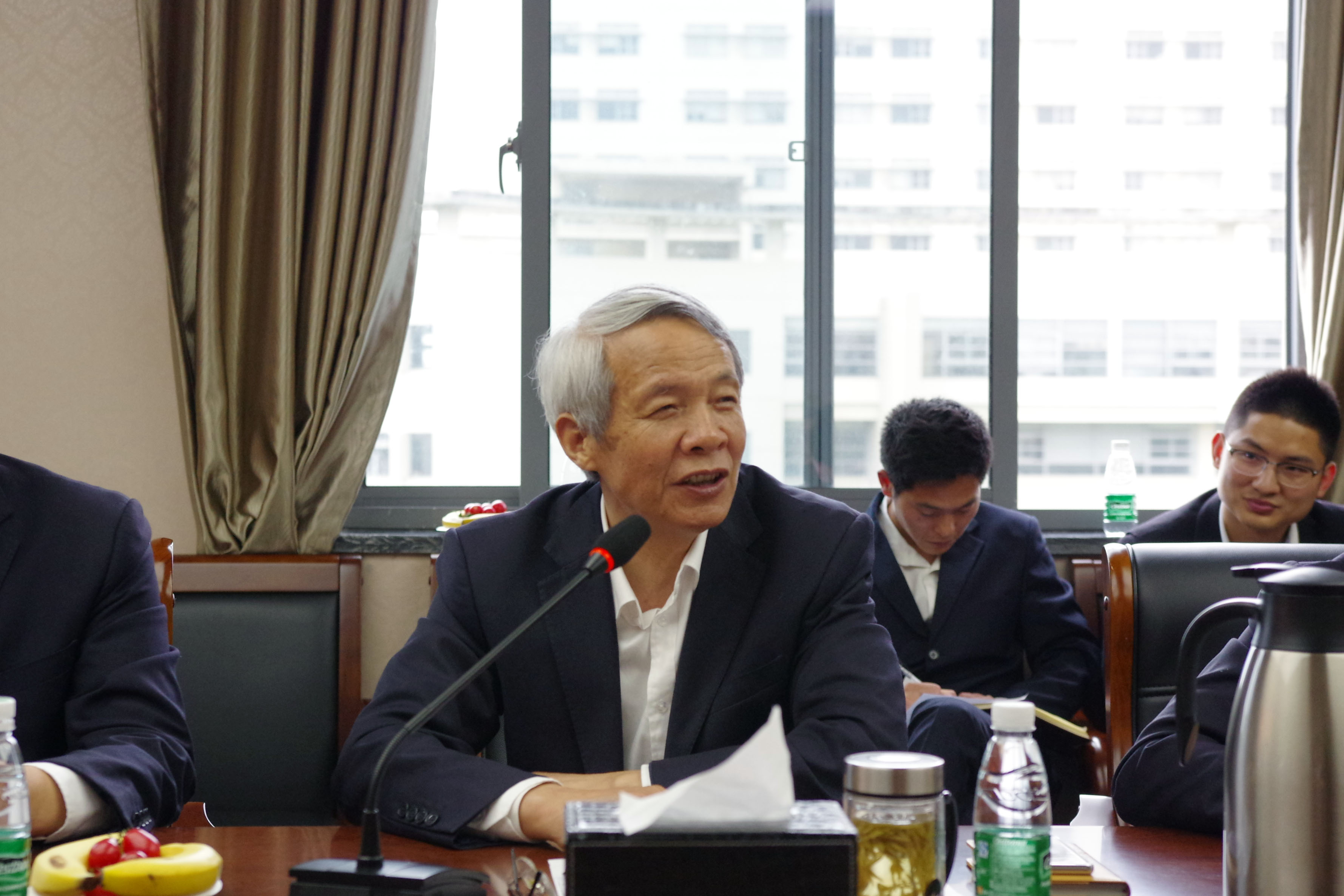 韦董事长